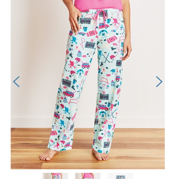 Adorable Hockey Mom PJ pants - Picture 3 of 8